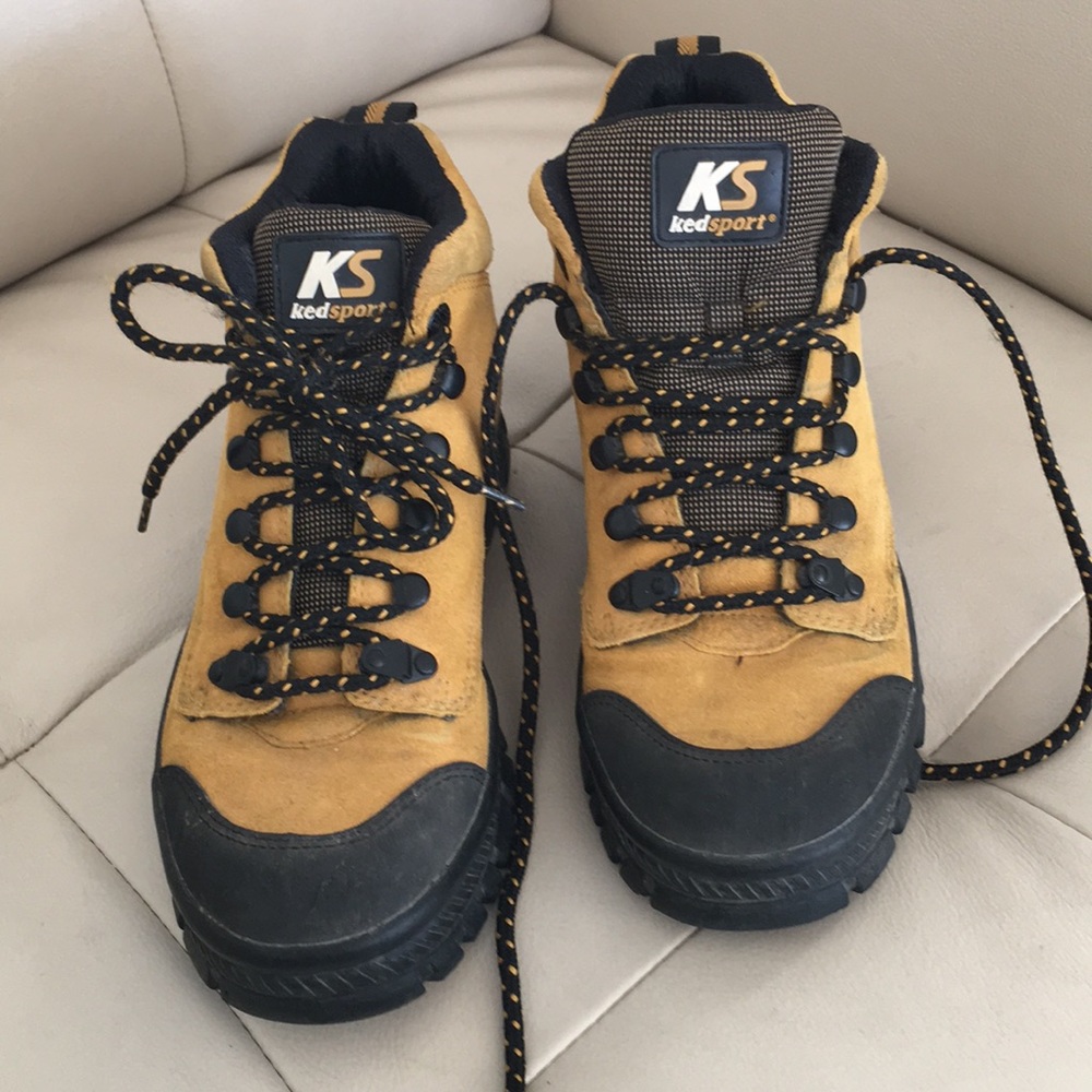 Led Sport Suede Boots 6.5